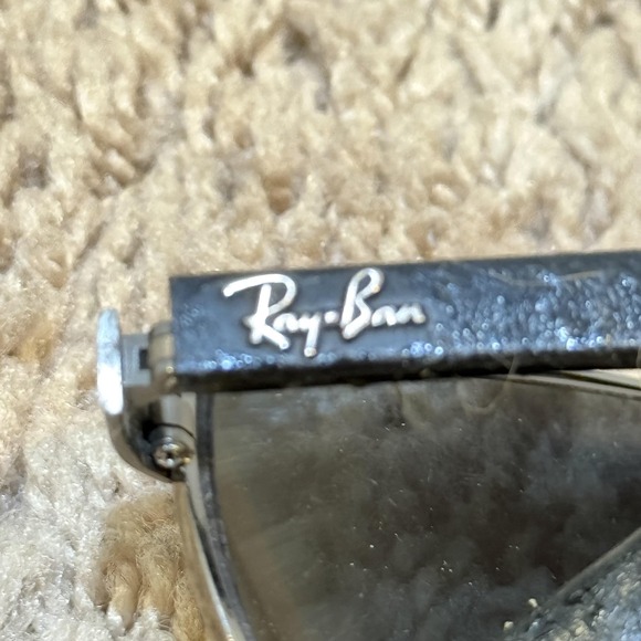 Ray-Ban RB3445 004 Frames Only Black 61mm Made in‎ Italy Sunglasses Damaged Arms - Picture 2 of 11